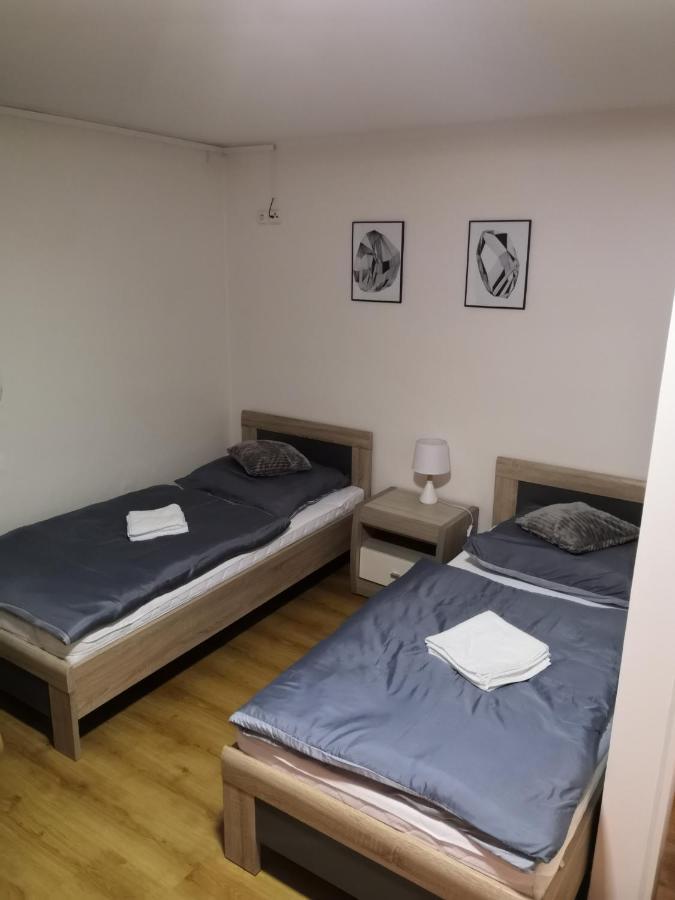 Penzion Ubytovani U Parku S Parkovistem Česká Lípa Zewnętrze zdjęcie